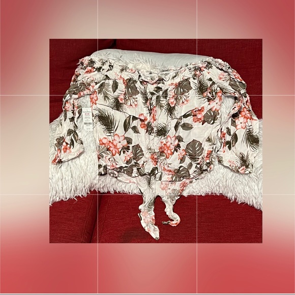 Ardene tropical blouse - Picture 1 of 3